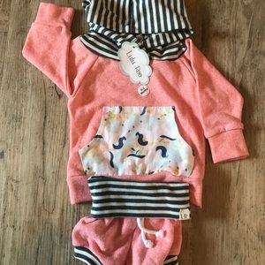 Lulu and Roo baby girl sweatsuit size 0-3